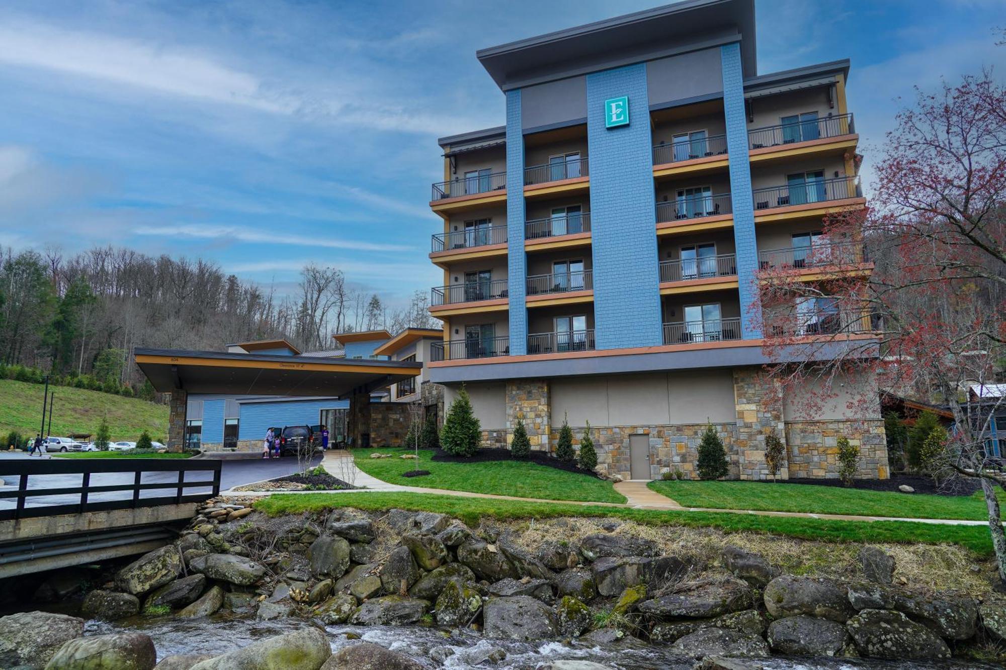 Embassy Suites By Hilton Gatlinburg Resort Exterior foto